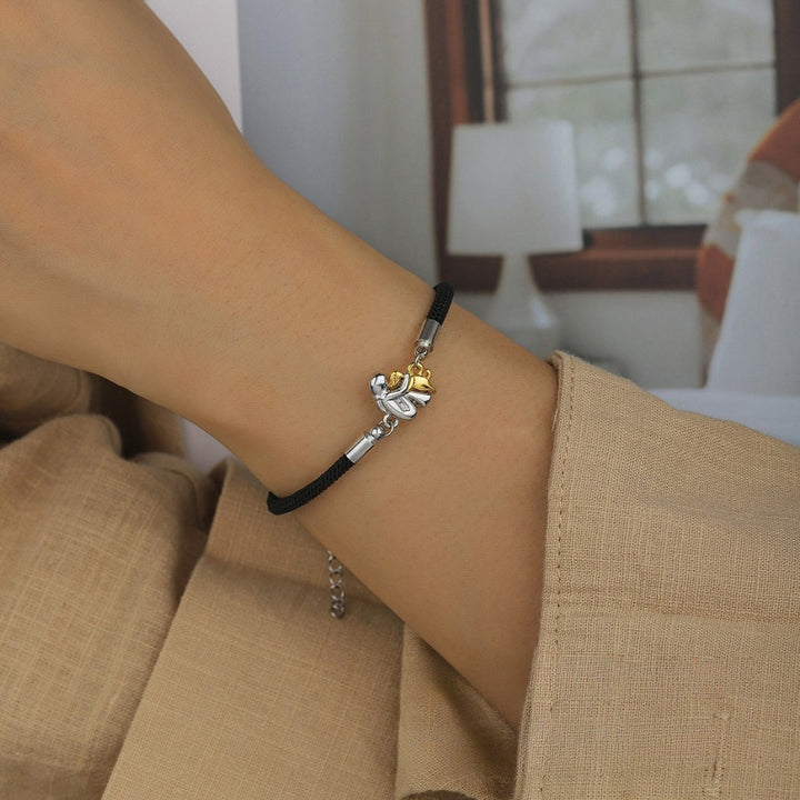 Katy™ – Bracelet à cordon avec icône de chien