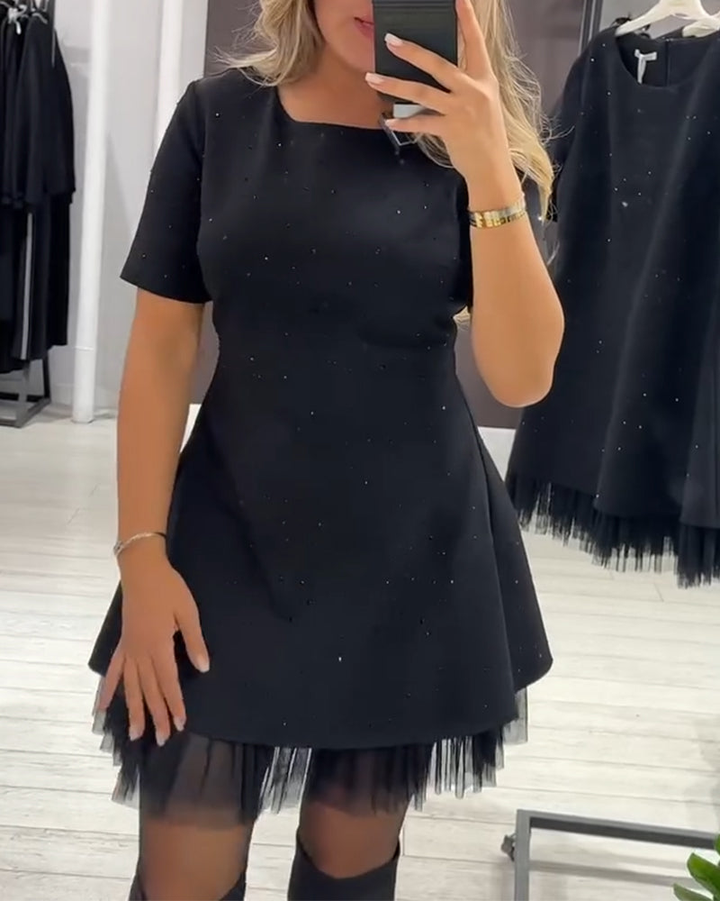 Camille™ – Mini-robe élégante au confort scintillant