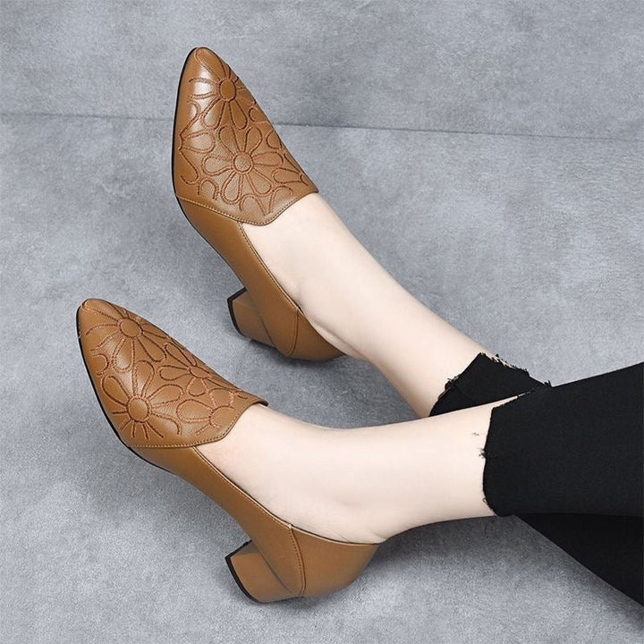 Oléane™ – Les Pumas Brodées Élégantes pour Femme